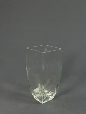 Ваза четырехгранная Квартет